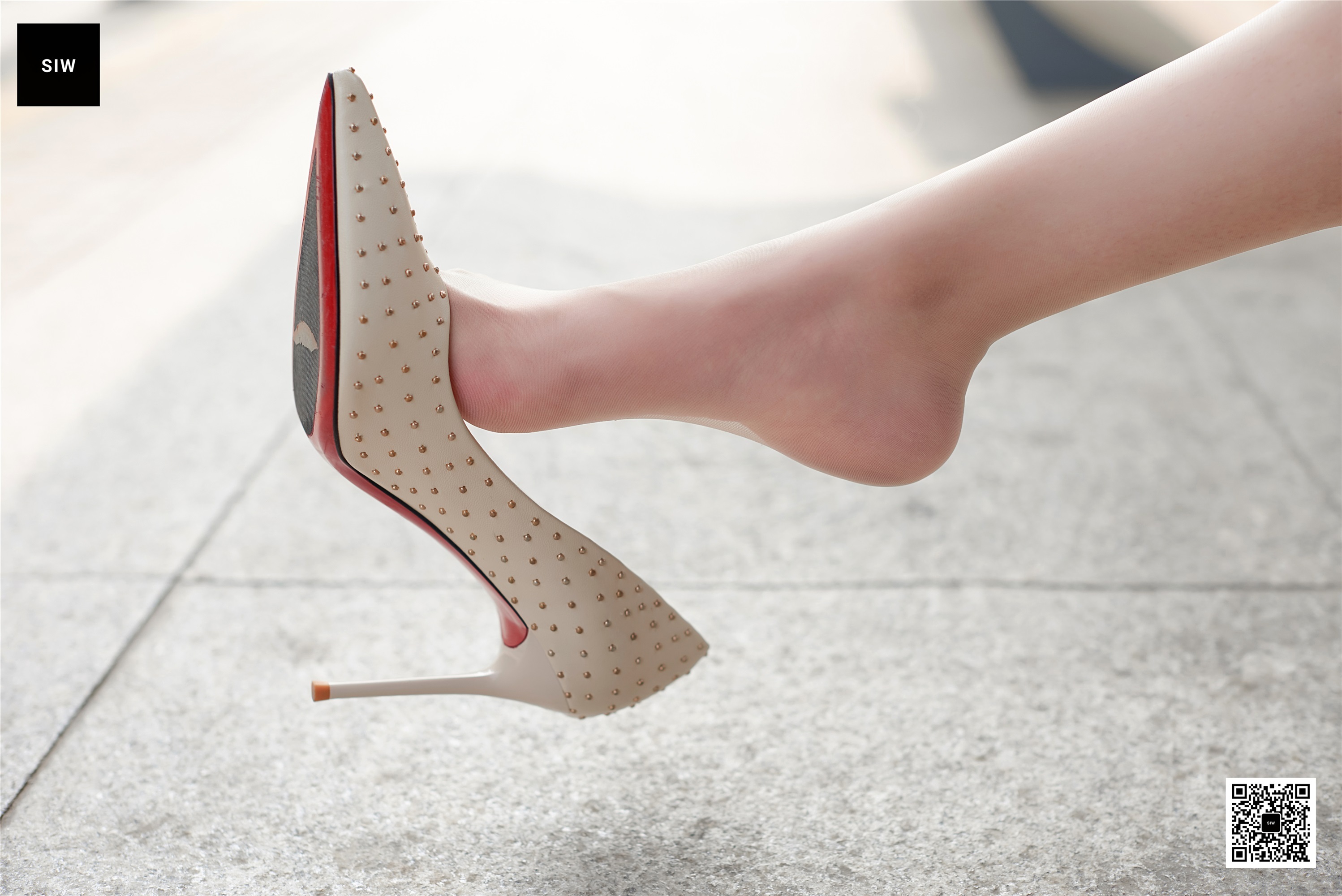 SIW斯文传媒 VOL.014 月台少女-丽莉